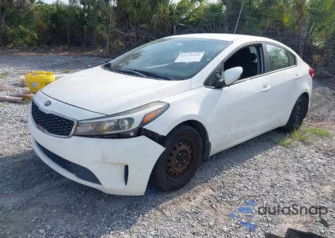 2017 Kia Forte Lx z USA, uszkodzony, nr VIN 3KPFK4A79HE078173
